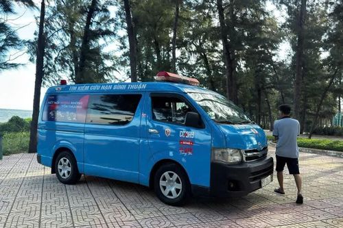 Phát hiện thi thể nam bác sĩ trôi dạt vào bãi biển Đồi Dương