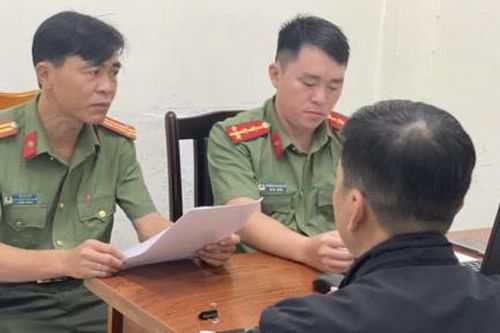 Phạt đối tượng vay tiền trên mạng, khi bị đòi nợ thì chuyển tiếp cuộc gọi sang đường dây nóng Công an