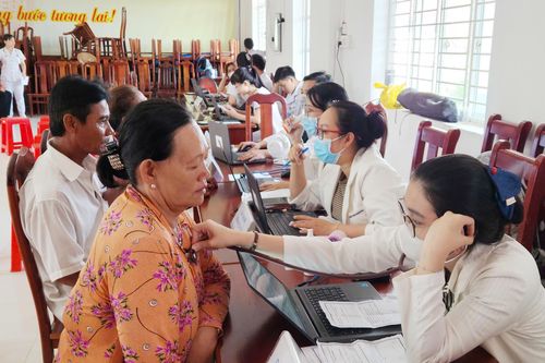 Chung tay chăm lo đời sống, phổ biến pháp luật cho đồng bào Khmer ở Cần Thơ
