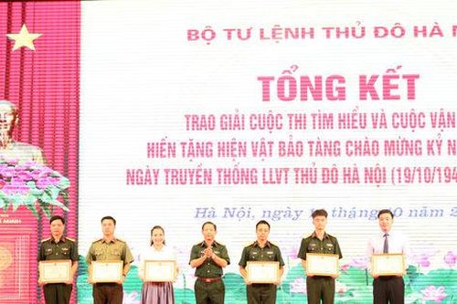 Tự hào truyền thống 80 năm lực lượng vũ trang Thủ đô