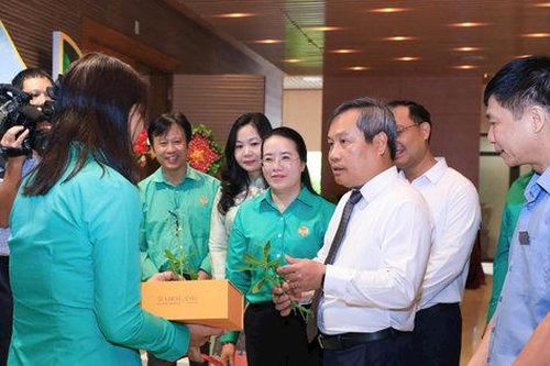 Hà Nội gắn thu hồi đất với chuyển đổi nghề, bảo đảm sinh kế cho nông dân
