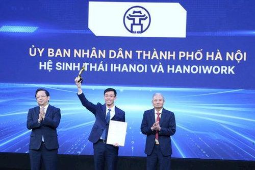 Hà Nội nhận giải thưởng hạng mục 'Cơ quan nhà nước chuyển đổi số xuất sắc' năm 2026