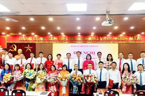 Đảng ủy phường Vĩnh Tuy thành lập 12 chi bộ trực thuộc