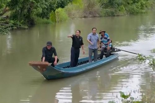 Bảy Sang phát hiện ra bí mật chấn động của Sáu Lém