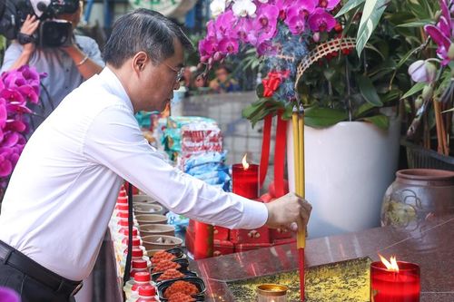 [TRỰC TIẾP] Lễ viếng, truy điệu và an táng 731 hài cốt liệt sĩ tại TPHCM