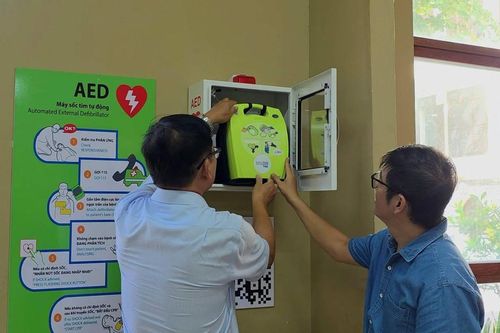 Hình ảnh loạt máy cứu tim khẩn cấp nơi công cộng ở Khánh Hòa