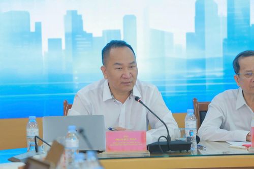 CEO công ty bất động sản kể chuyện bán lỗ đất để giữ dòng tiền