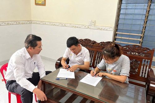 Chuyển việc của công chứng sang đăng ký đất đai, ai gánh phần việc tăng thêm?