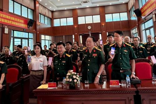 Phát động chiến dịch 'Tri ân chiến sĩ Trường Sơn' năm 2026: Cô gái Lào ủng hộ 20 triệu đồng
