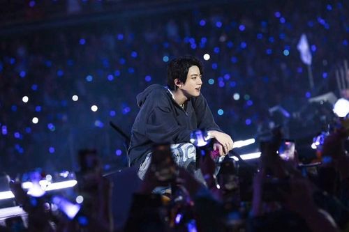 Jin (BTS) giành 5 giải thưởng âm nhạc tại Tây Ban Nha