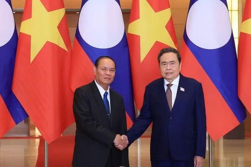 Chủ tịch Quốc hội Trần Thanh Mẫn tiếp Thường trực Ban Bí thư Trung ương Đảng Nhân dân Cách mạng Lào