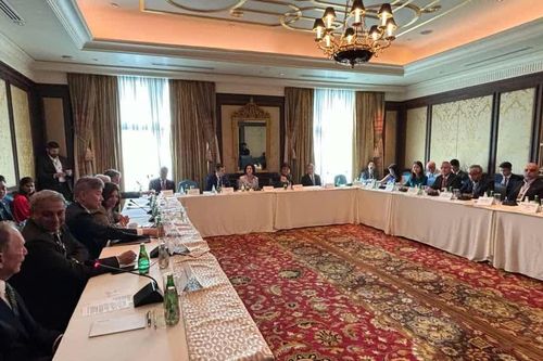 Quảng bá hình ảnh và môi trường đầu tư của Việt Nam trong năm APEC 2027