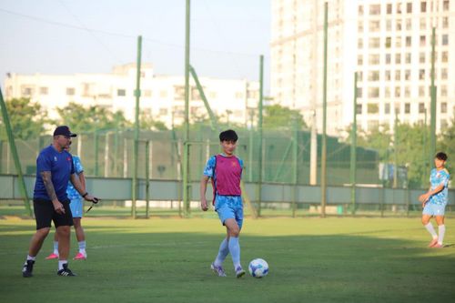 U.17 Việt Nam sang Hàn Quốc và UAE tập huấn từ 19-10