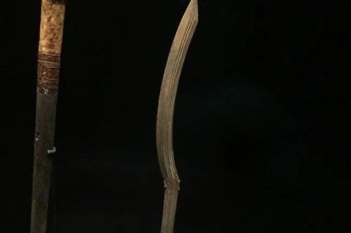 Khopesh: Bí mật đằng sau lưỡi kiếm cong kỳ lạ của chiến binh Ai Cập cổ đại