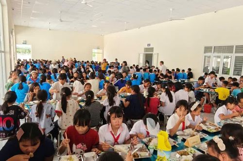 Bếp ăn trường học: Chính sách phải tạo chuyển biến