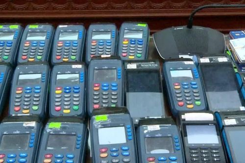 Thu 400 máy POS, triệu tập 30 đối tượng chuyên quẹt thẻ khống liên tỉnh quy mô 15.000 tỷ đồng
