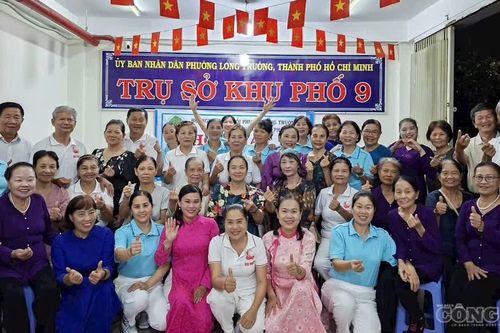 Chung tay chăm lo đời sống người dân khó khăn từ khu dân cư