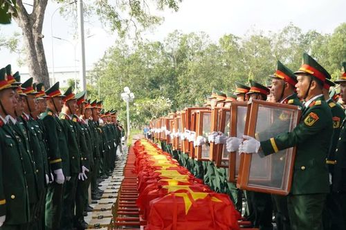 [CẬP NHẬT] Tưởng nhớ, tri ân những người nằm xuống để đất nước đứng lên