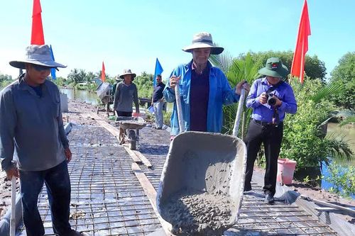 Cà Mau đầu tư 14.000 tỷ bê tông hóa hơn 8.400km đường nông thôn