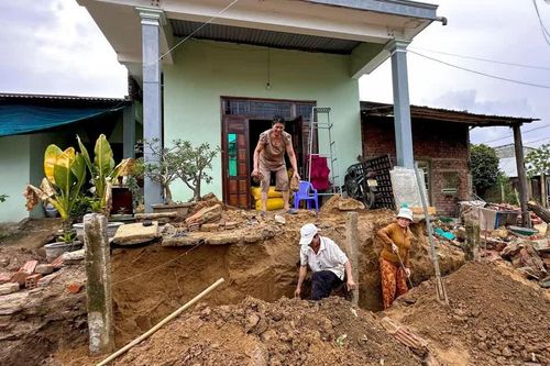 Người dân Đà Nẵng đồng lòng hiến đất mở đường
