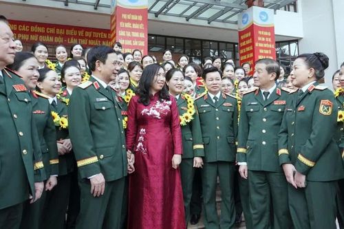 Đại tướng Phan Văn Giang: Không thu hẹp cơ hội cống hiến của phụ nữ Quân đội