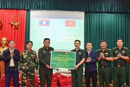 TP Huế hỗ trợ người dân Kà Lừm khắc phục hậu quả mưa lũ