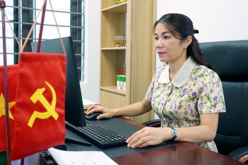 Không tuyển được người mới, nguồn cán bộ luân chuyển cũng không còn