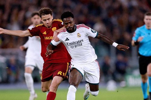 Vinicius bị treo giò 4 trận, gây rối khi Mourinho thay ra