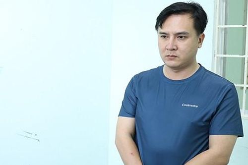 Bắt tạm giam cựu giám đốc phòng giao dịch ngân hàng