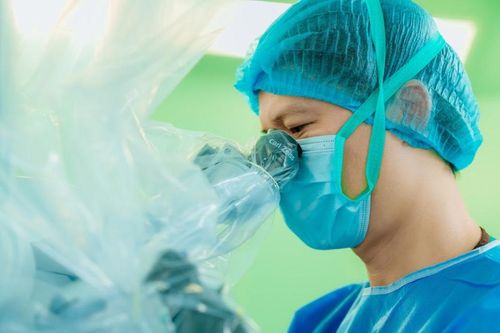 Bác sĩ kể về hành trình giúp bệnh nhân đi lại sau gần 1 một năm ngồi xe lăn