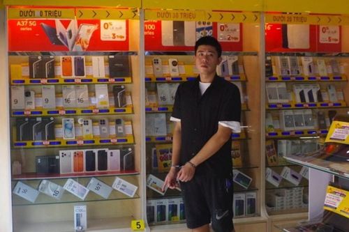 Hai thanh niên quen nhau qua 'Hội vỡ nợ muốn làm liều', mang xà beng đi trộm iPhone