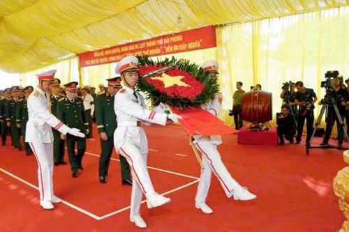 Hải Phòng tổ chức trọng thể Lễ viếng, truy điệu và an táng 56 hài cốt liệt sĩ, đồng bào tử nạn tại khu vực Mả Chìa