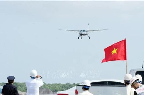 Chuyến bay kỹ thuật đầu tiên kiểm tra an toàn tĩnh không tại Cảng hàng không Quảng Trị