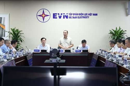 Chuẩn bị dự trữ than cho sản xuất điện vào mùa khô năm 2027