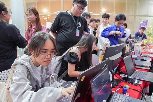 Nguy cơ 'sao chép' định kiến giới khi AI học từ dữ liệu cũ