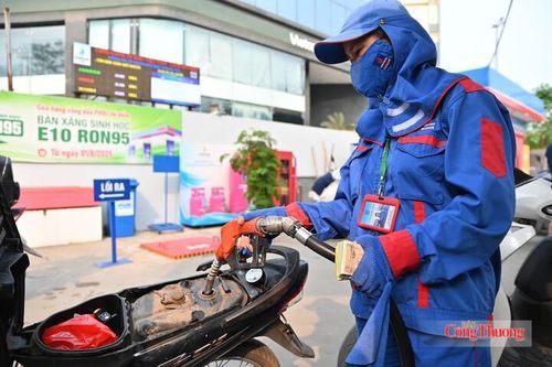 Doanh nghiệp chủ động giảm giá xăng: Từ trách nhiệm đến tín hiệu đổi mới thị trường