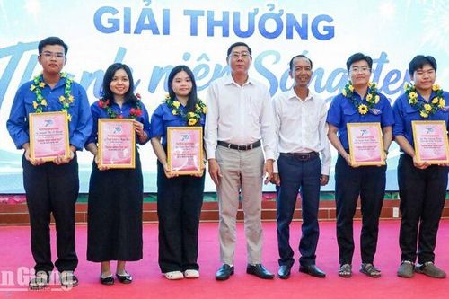 An Biên tuyên dương 13 thanh niên tiêu biểu