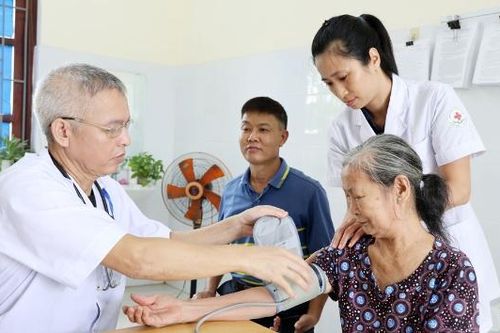Phát hiện sớm, điều trị hiệu quả bệnh mạn tính
