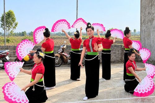 Gìn giữ bản sắc văn hóa truyền thống dân tộc