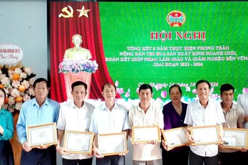Hơn 2.400 hộ nông dân Chư Sê có thu nhập từ 100 triệu đồng/năm trở lên