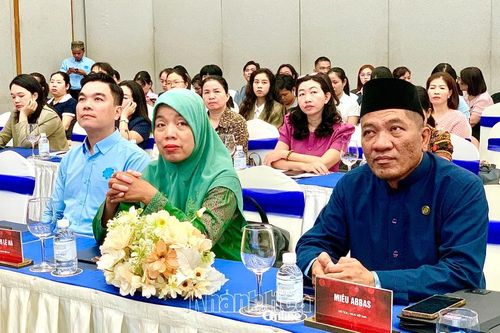 Gần 120 học viên tham gia khóa đào tạo về Halal