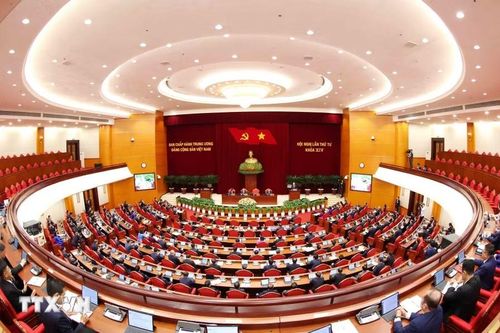 Bộ Chính trị, Ban Bí thư tổ chức Hội nghị toàn quốc quán triệt và triển khai thực hiện Nghị quyết Hội nghị Trung ương lần thứ tư