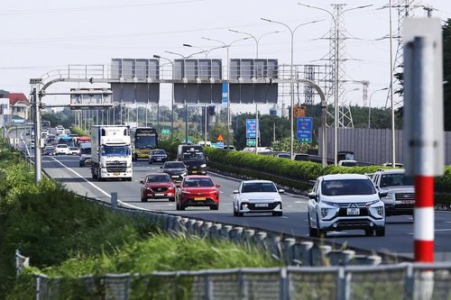 Từ 20/10, xe vi phạm làn tốc độ cao trên cao tốc Cầu Giẽ - Cao Bồ sẽ bị xử lý