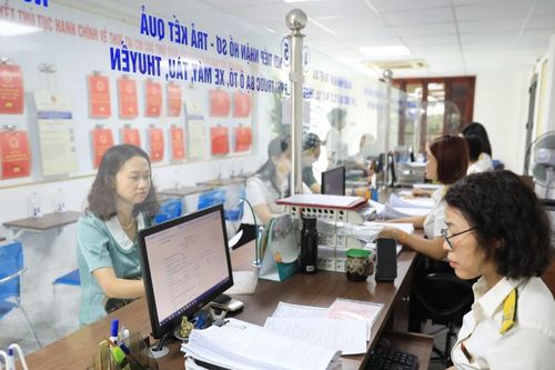 Đã chuyển nhượng nhà đất vẫn nhận thông báo nộp thuế, người dân cần xử lý thế nào?