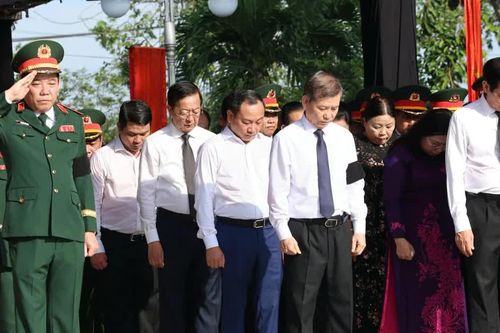 Lễ truy điệu, an táng 120 hài cốt liệt sĩ tại TP Cần Thơ
