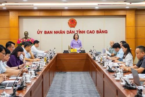 Định hướng xây dựng thương hiệu du lịch 'Non nước Cao Bằng' xanh, an toàn, thông minh