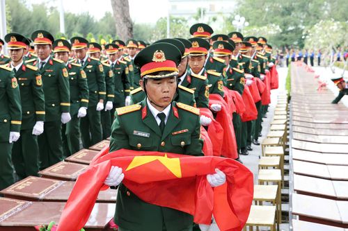 Cần Thơ tổ chức Lễ viếng, truy điệu và an táng 120 hài cốt liệt sĩ