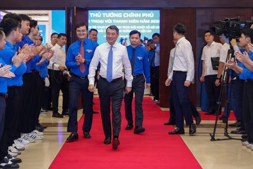 Thủ tướng đối thoại với thanh niên về khởi nghiệp và đổi mới sáng tạo