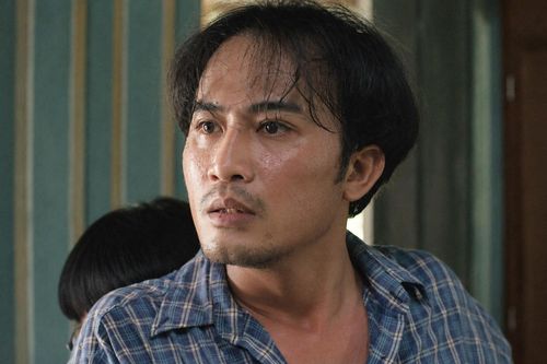 Doãn Quốc Đam nhận sai, xin lỗi bạn diễn vì cảnh quay ngoài kịch bản