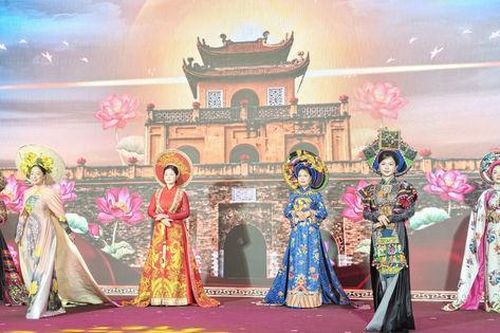 Phụ nữ Công an Thủ đô bản lĩnh, tỏa sáng, hội nhập